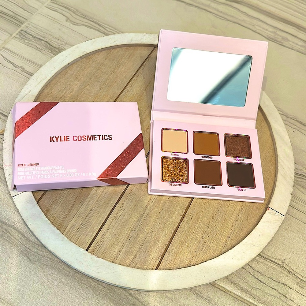 ❌SOLD❌🆕 KYLIE COSMETICS Mini Bronze Eyeshadow Palette